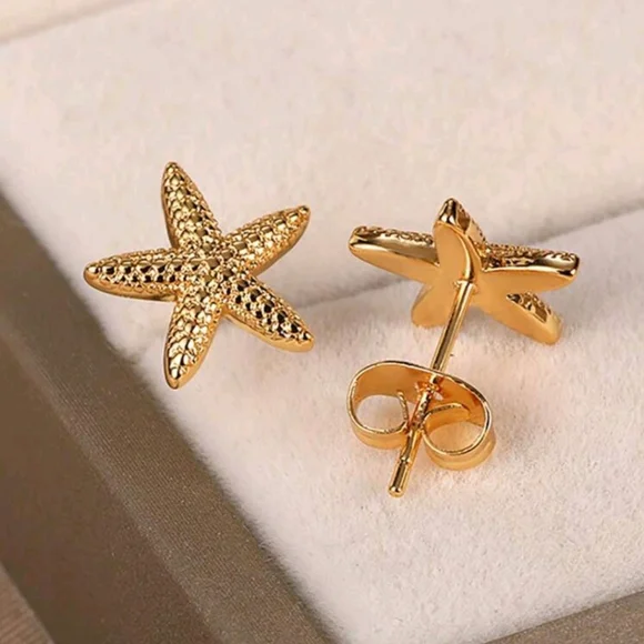 Gold Starfish Earrings - Picture 2 of 3